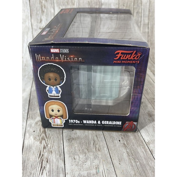 Funko POP! Mini Moments: Marvel's WandaVision Living Room 70's Wanda & Geraldine - Picture 3 of 8